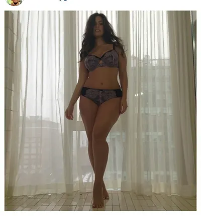 Ashley Graham — Füße Foto 27