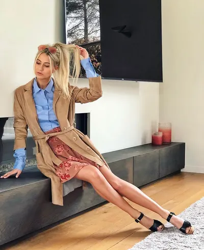 Celine Van Ouytsel — Füße Foto 30