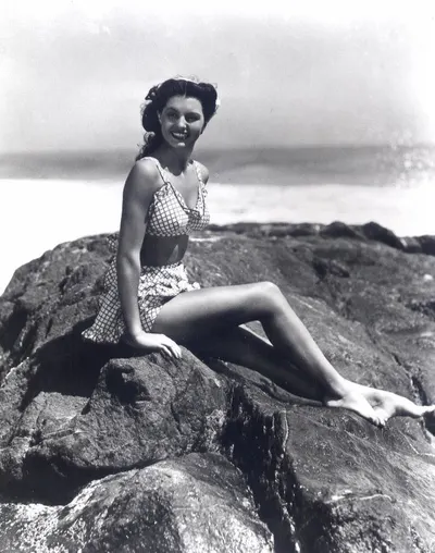 Cyd Charisse — Füße Foto 15