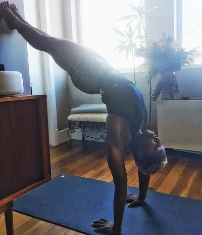 Cynthia Erivo — Füße Foto 19