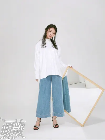 Dongdong Xu — Füße Foto 28