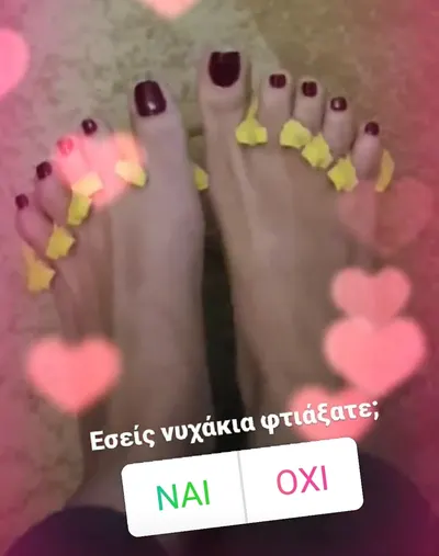Eleni Tzavara — photo de pieds 37