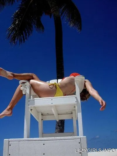 Emily Osment — Füße Foto 15