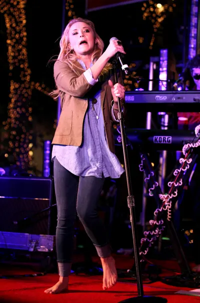 Emily Osment — Füße Foto 21