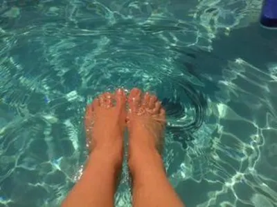 Emily Osment — Füße Foto 28