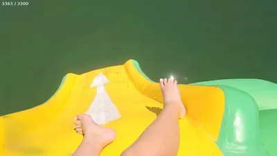 Emily Xuechun Zhang — Füße Foto 13