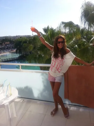 Gemma Oaten — photo de pieds 20