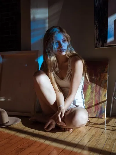 Grace Van Dien — Füße Foto 15