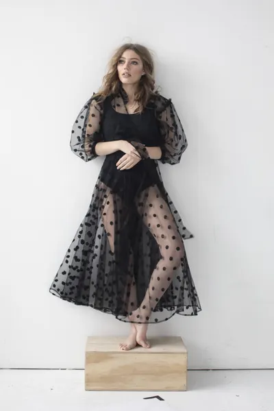 Grace Van Dien — Füße Foto 24