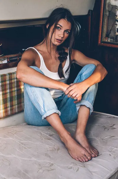 Hailey Outland — Füße Foto 22