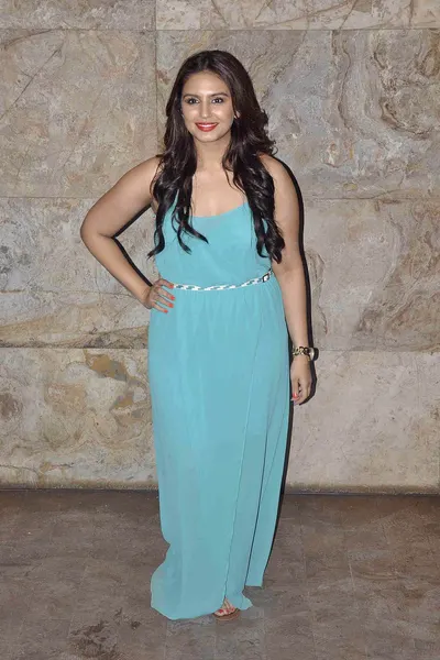 Huma Qureshi — foto de pies 27