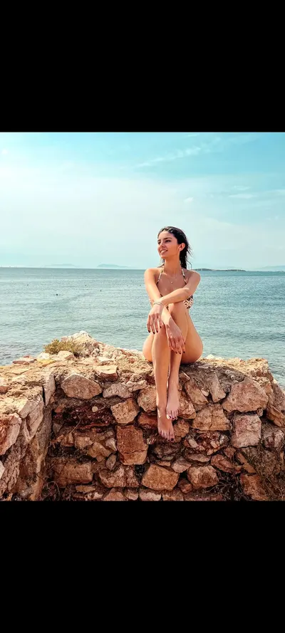 Ifigeneia Tzola — foto de pies 28