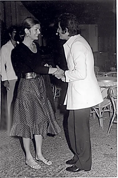 Jacqueline Kennedy Onassis — foto de pies 27
