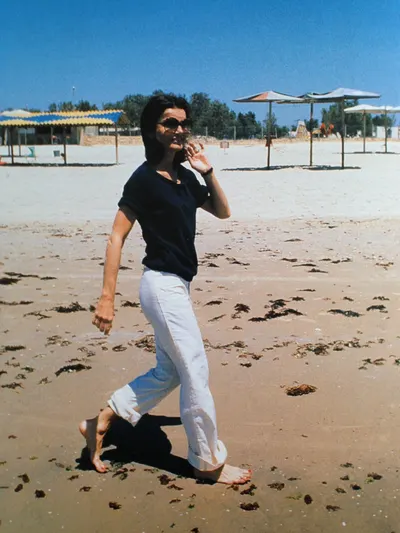 Jacqueline Kennedy Onassis — foto de pies 29