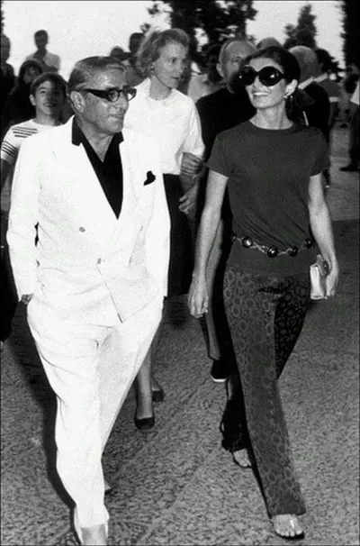 Jacqueline Kennedy Onassis — foto de pies 30