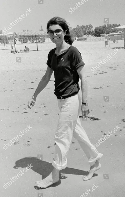 Jacqueline Kennedy Onassis — foto de pies 36