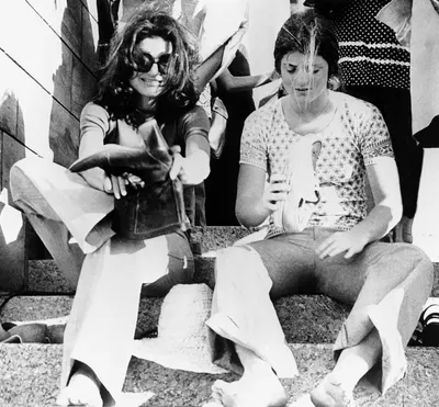 Jacqueline Kennedy Onassis — foto de pies 37