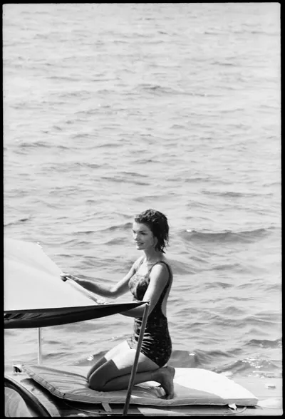 Jacqueline Kennedy Onassis — foto de pies 38