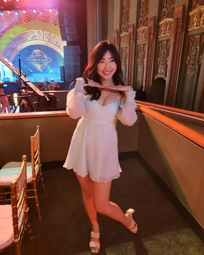Janet Xu — Füße Foto 23