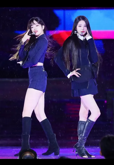 Jang Won-young — Füße Foto 19