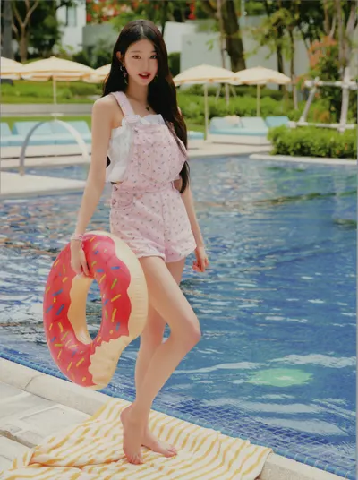 Jang Won-young — Füße Foto 27