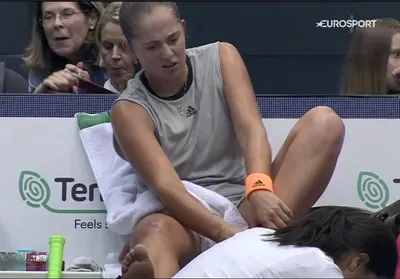 Jelena Ostapenko — Füße Foto 21