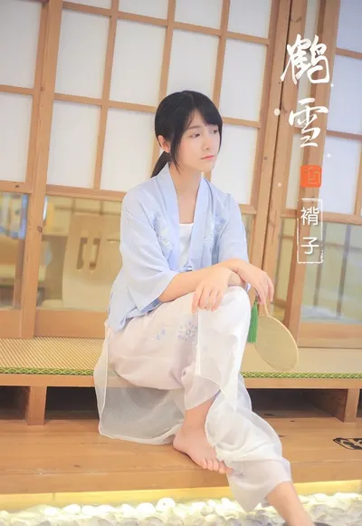 Jiao Xu — Füße Foto 14