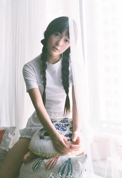 Jiao Xu — Füße Foto 19