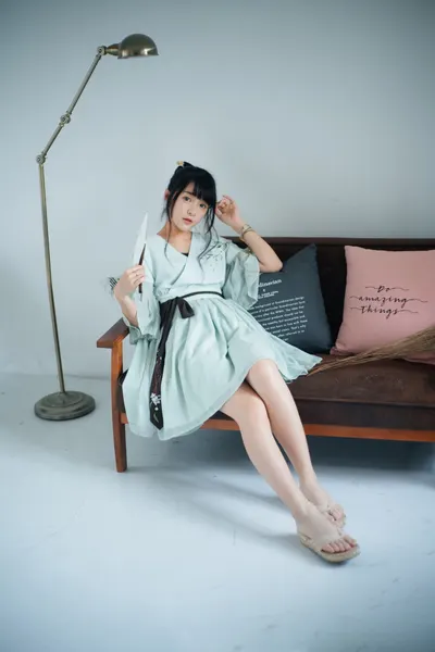 Jiao Xu — Füße Foto 22