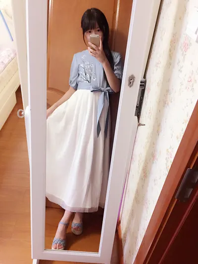 Jiao Xu — Füße Foto 23