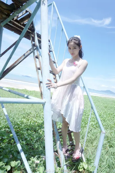 Jiaqi Xu — foto de pies 17