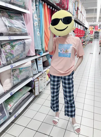 Jiaqi Xu — foto de pies 22