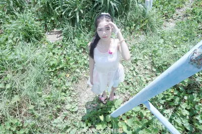 Jiaqi Xu — foto de pies 26