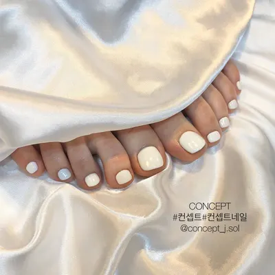 Joo-Won Lee — feet photo 20