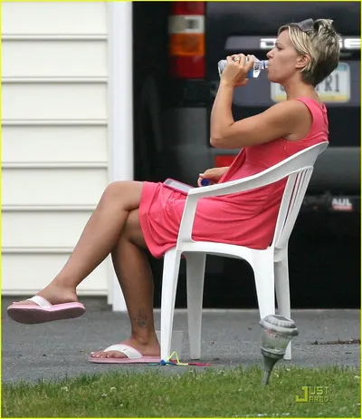 Kate Gosselin — foto de pies 15