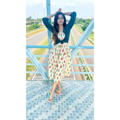 Kuhasini Gnanaseggaran — foto de pies 38
