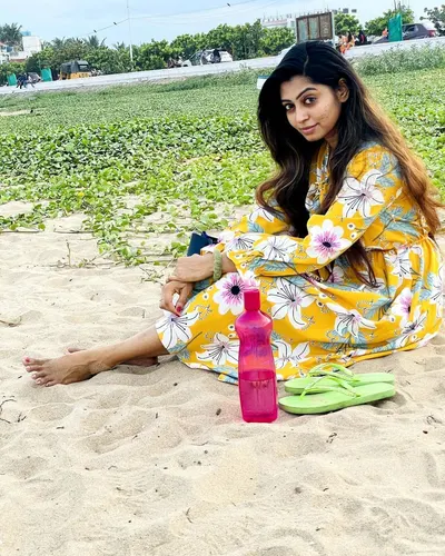 Kuhasini Gnanaseggaran — foto de pies 47