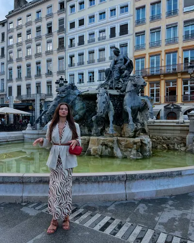 Laura Gnjatović — Füße Foto 15