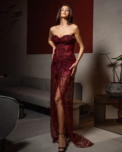 Laura Gnjatović — Füße Foto 21