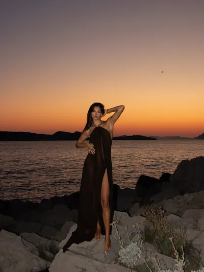 Laura Gnjatović — Füße Foto 28