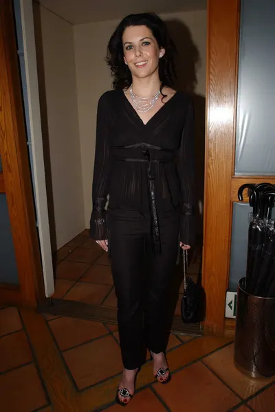 Lauren Graham — foto de pies 17