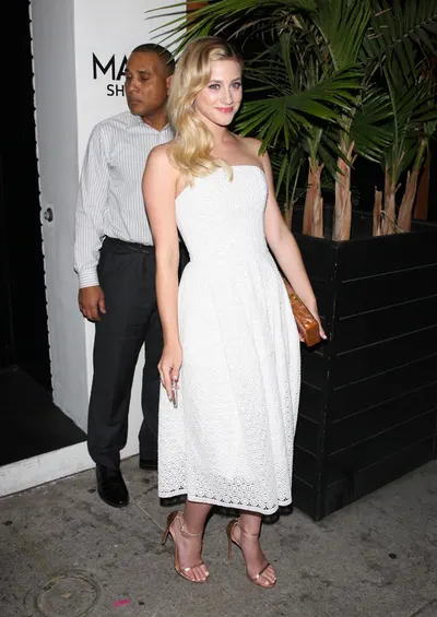 Lili Reinhart — Füße Foto 23