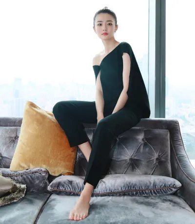 Lulu Xu — Füße Foto 25