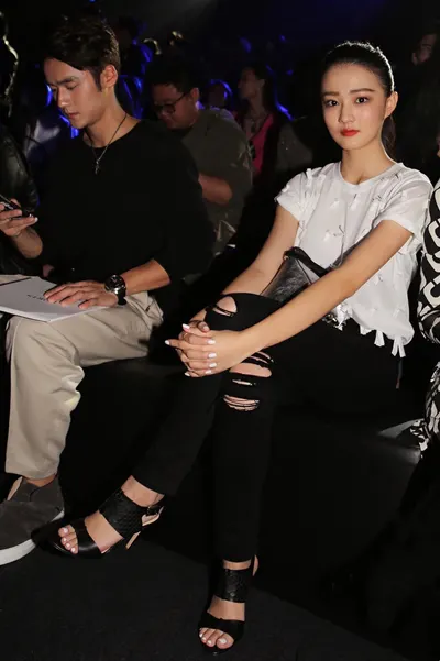 Lulu Xu — Füße Foto 27