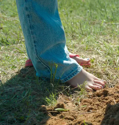 Mckenna Grace — Füße Foto 26