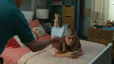 Meg Donnelly — foto de pies 43