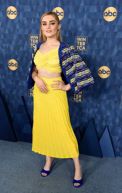 Meg Donnelly — foto de pies 44