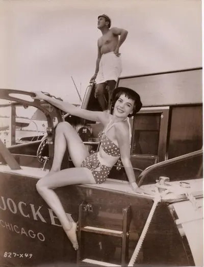 Natalie Wood — foto de pies 18