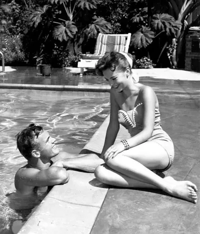 Natalie Wood — foto de pies 27