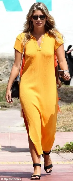 Natasha Oakley — Füße Foto 52